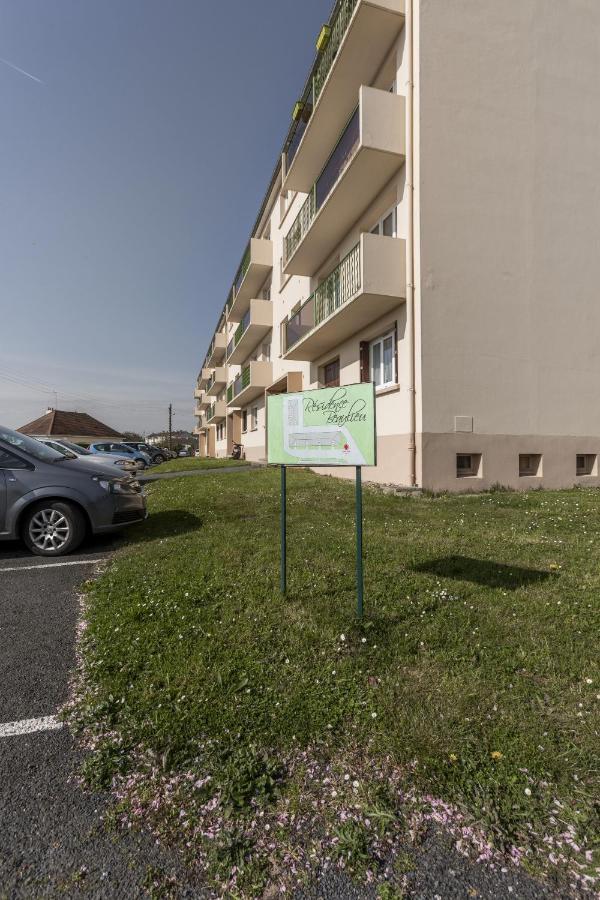 Lacolline-Ponthebert,Com - Appartement Entier Renove -Grand Parking Gratuit, Tout Equipe, Confortable, Netflix Et Amazon Prime Gratuits Et Illimites, Matelas Emma, Lave Linge, Vue Sur La Vallee, Rdc Exterior photo
