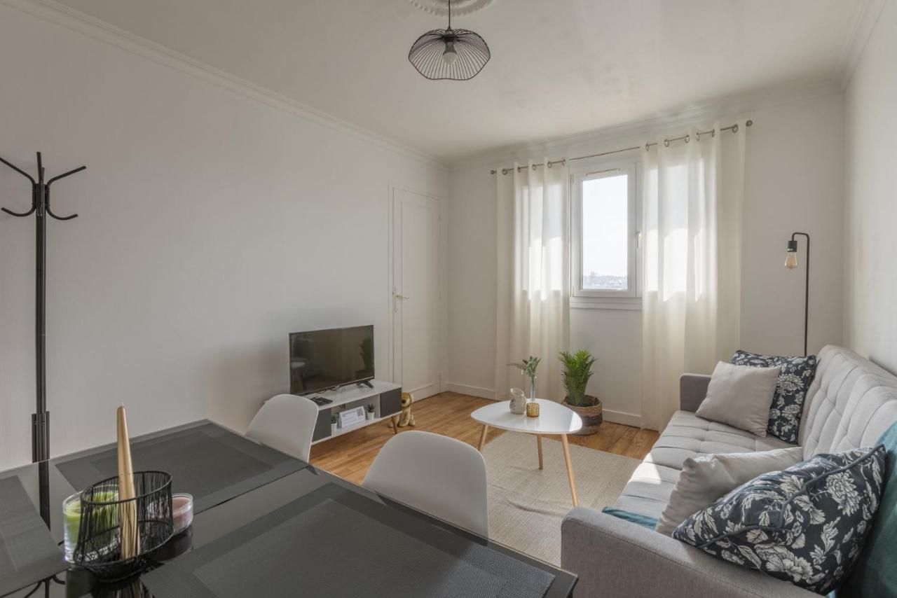 Lacolline-Ponthebert,Com - Appartement Entier Renove -Grand Parking Gratuit, Tout Equipe, Confortable, Netflix Et Amazon Prime Gratuits Et Illimites, Matelas Emma, Lave Linge, Vue Sur La Vallee, Rdc Exterior photo