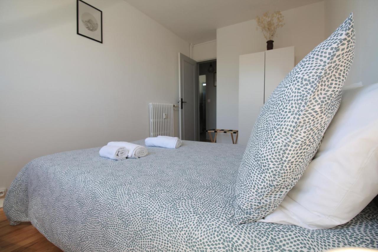 Lacolline-Ponthebert,Com - Appartement Entier Renove -Grand Parking Gratuit, Tout Equipe, Confortable, Netflix Et Amazon Prime Gratuits Et Illimites, Matelas Emma, Lave Linge, Vue Sur La Vallee, Rdc Exterior photo