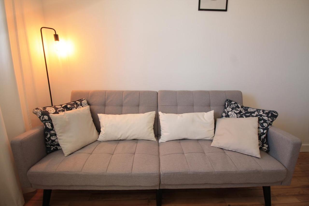 Lacolline-Ponthebert,Com - Appartement Entier Renove -Grand Parking Gratuit, Tout Equipe, Confortable, Netflix Et Amazon Prime Gratuits Et Illimites, Matelas Emma, Lave Linge, Vue Sur La Vallee, Rdc Exterior photo
