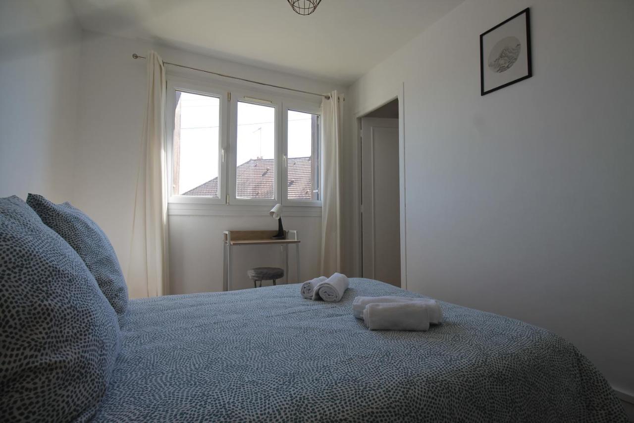 Lacolline-Ponthebert,Com - Appartement Entier Renove -Grand Parking Gratuit, Tout Equipe, Confortable, Netflix Et Amazon Prime Gratuits Et Illimites, Matelas Emma, Lave Linge, Vue Sur La Vallee, Rdc Exterior photo